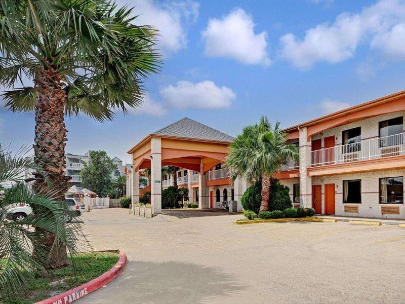 Super 8 By Wyndham Hotel Galveston