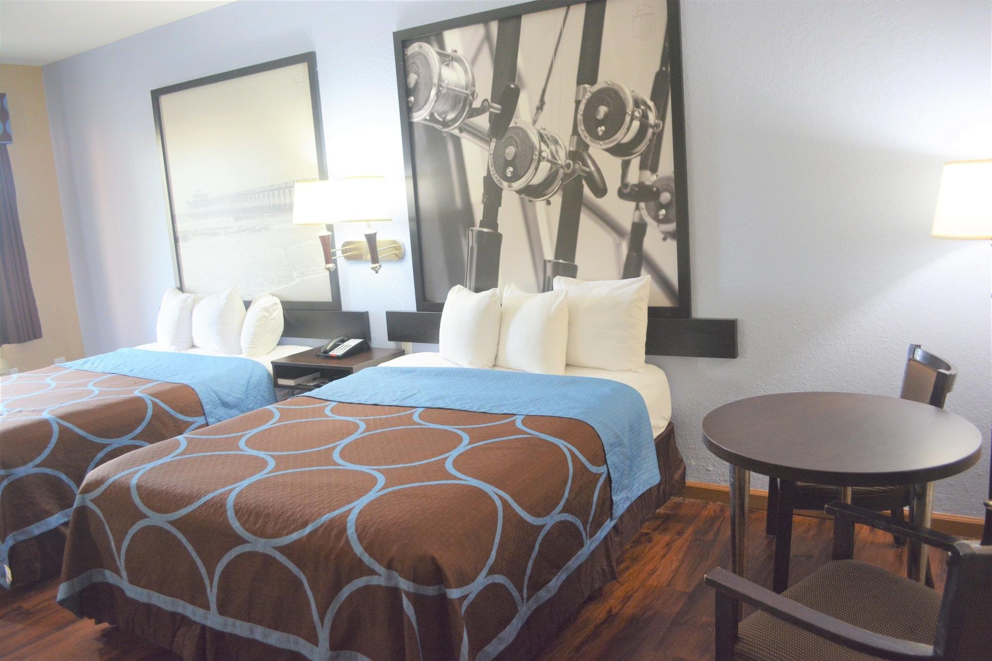 Super 8 By Wyndham Galveston