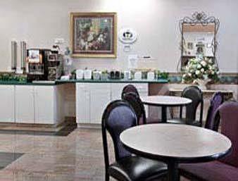 Super 8 By Wyndham Galveston